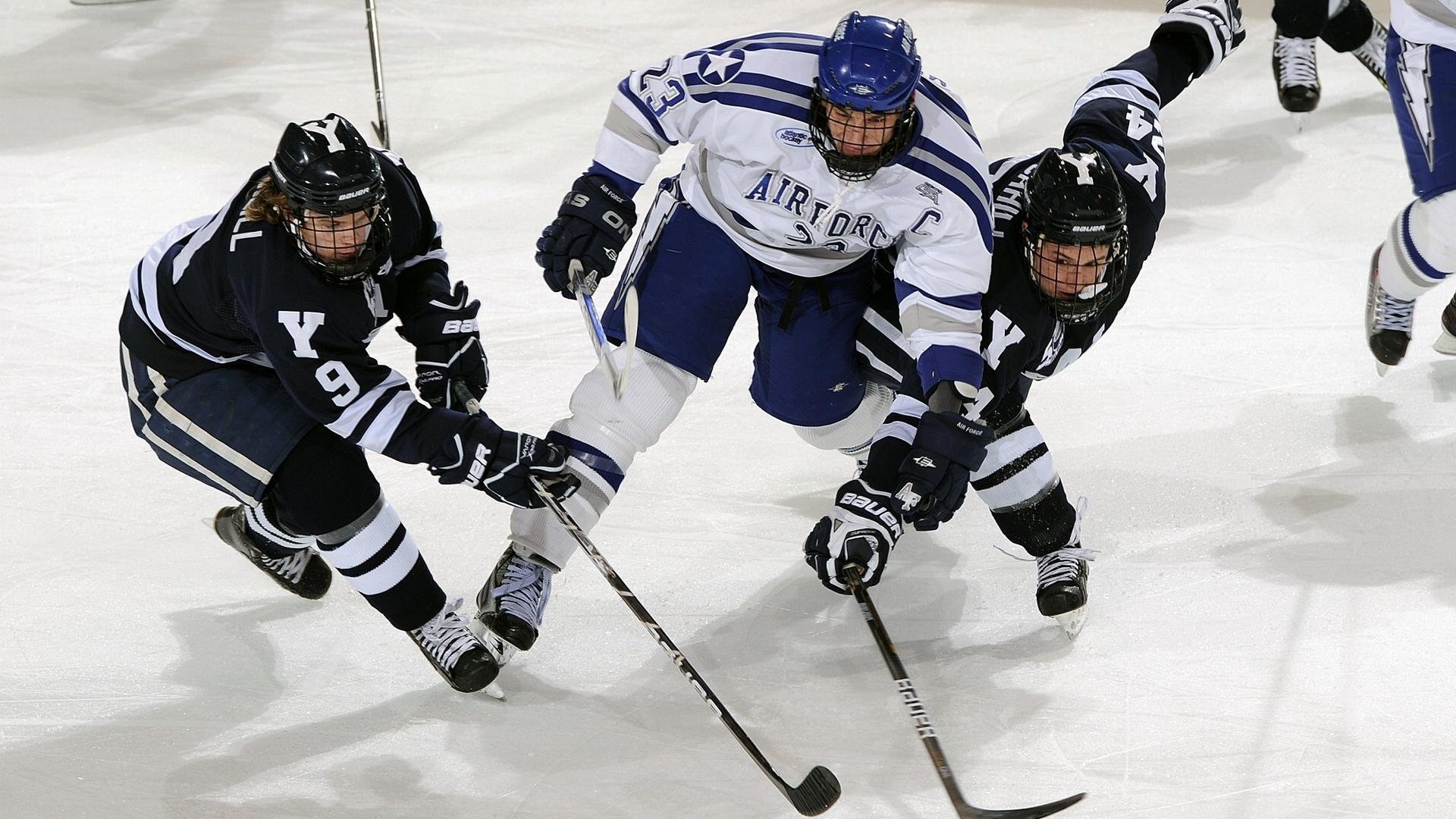 中国游泳队在多哈世锦赛上夺得7枚金牌并打破一项世界纪录，开启突破之年